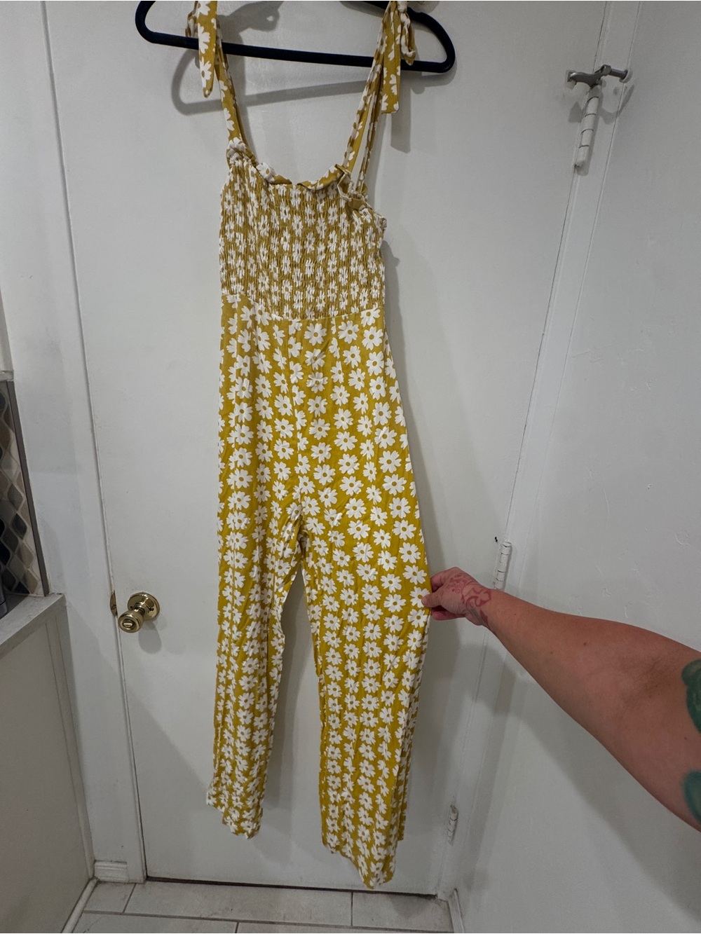 Bridge Mustard Yellow Daisy Jumpsuit 🌼💛 - Picture 3 of 10